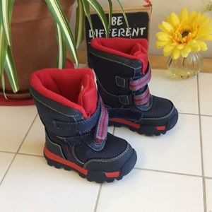 ‘OshKosh B’gosh’ Kids Snow Boots